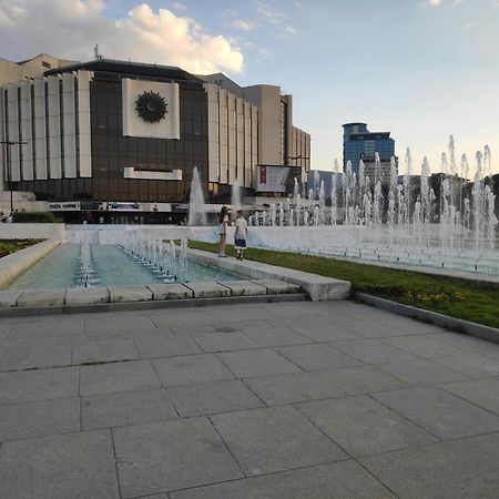 Palace Of Culture 2-Bedroom Retreat On Skobelev Blvd София Экстерьер фото