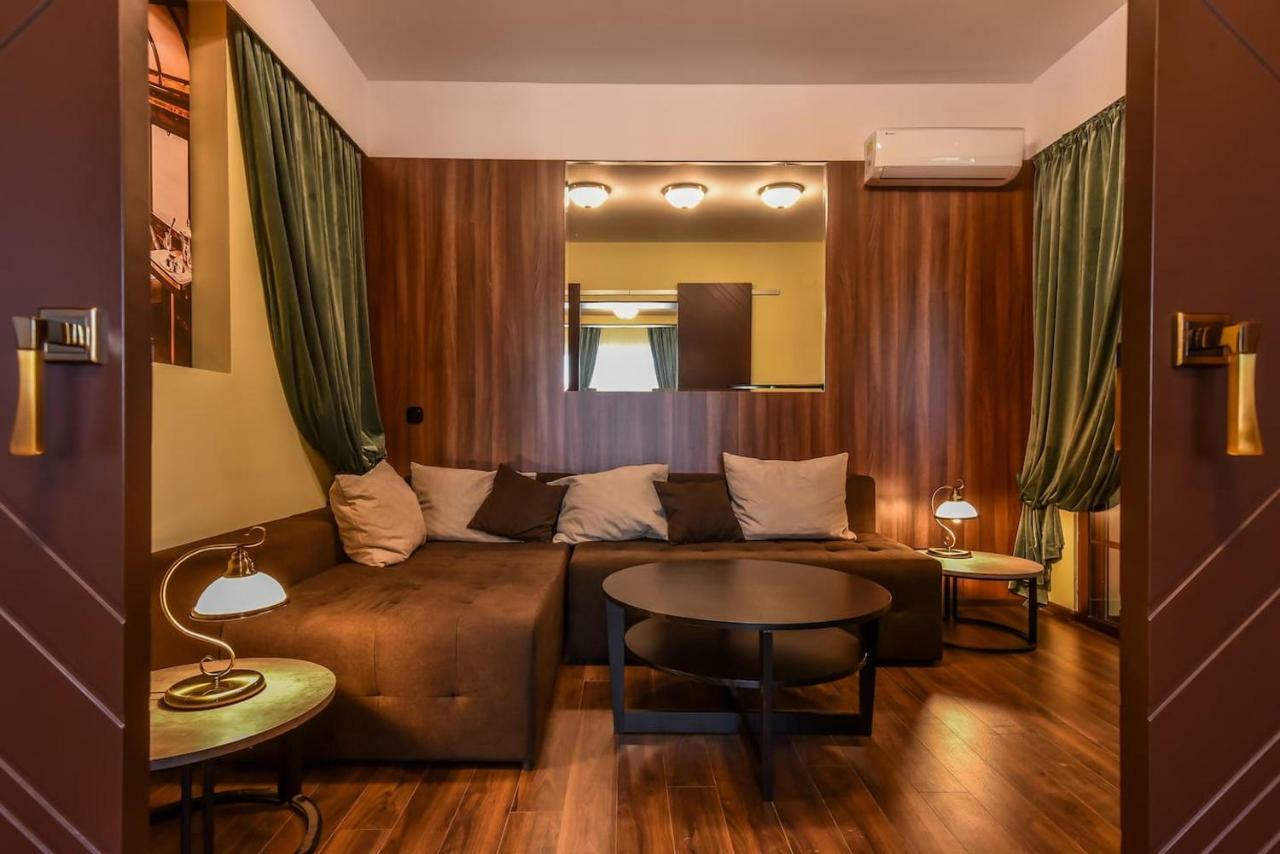 Palace Of Culture 2-Bedroom Retreat On Skobelev Blvd София Экстерьер фото