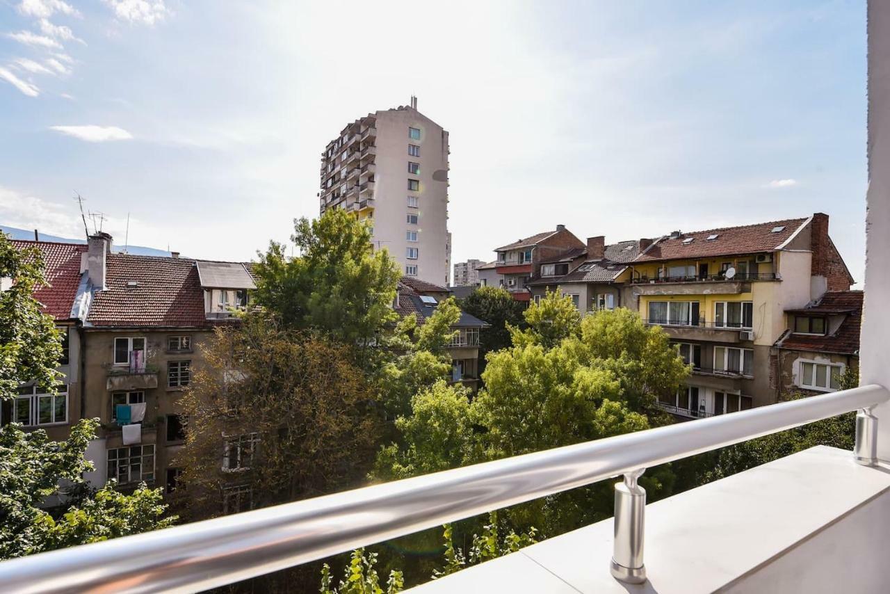 Palace Of Culture 2-Bedroom Retreat On Skobelev Blvd София Экстерьер фото